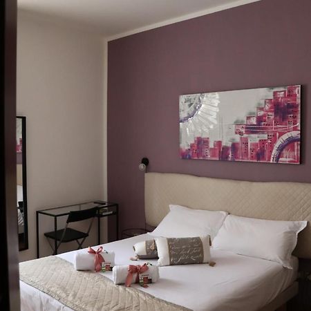 B&B Gaudium Colosseo Rome Bagian luar foto