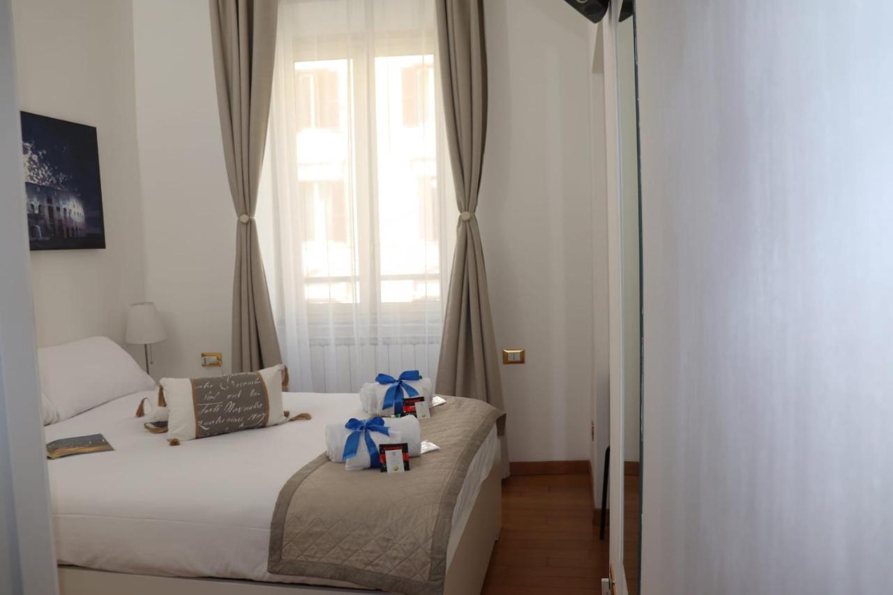 B&B Gaudium Colosseo Rome Bagian luar foto