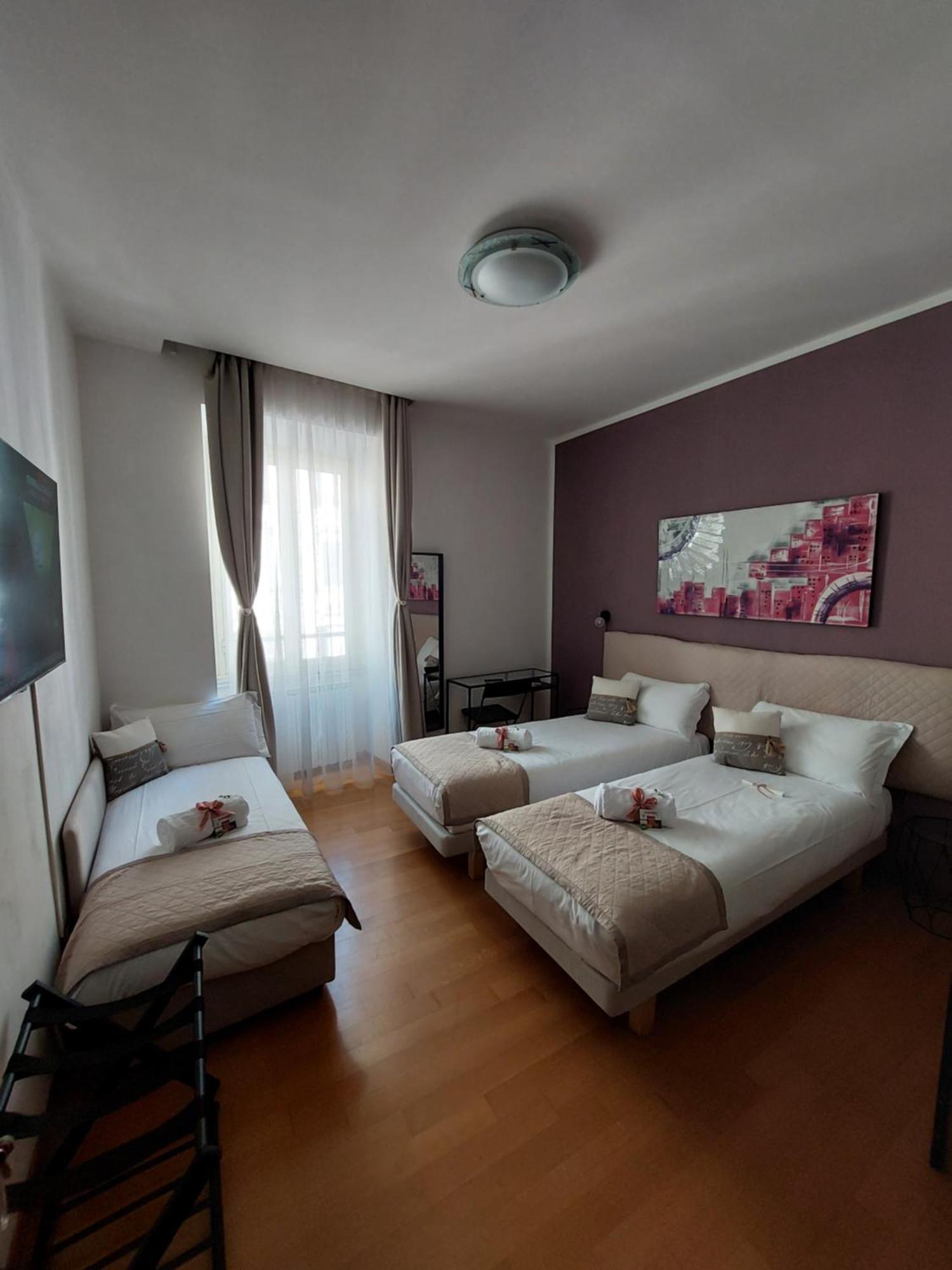 B&B Gaudium Colosseo Rome Bagian luar foto